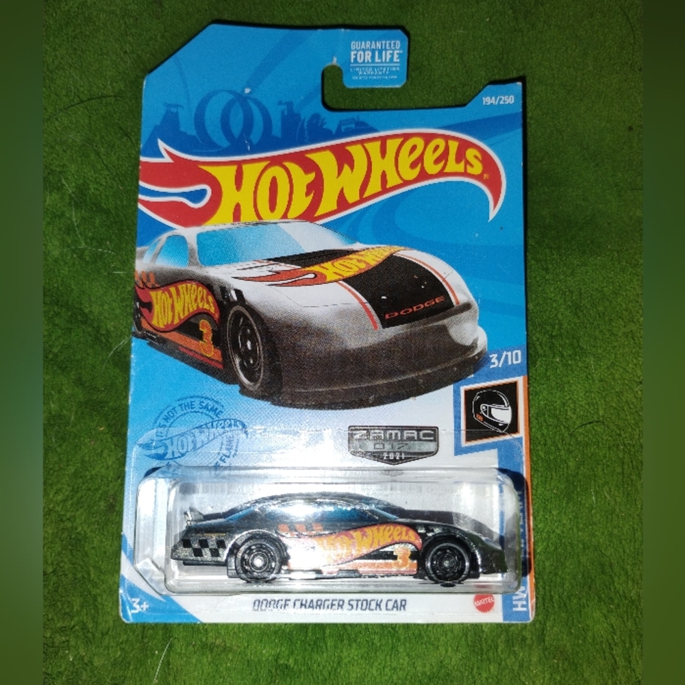 Hot Wheels Walmart Exclusive ZAMAC HW Race Team Dodge Charger Stock Car